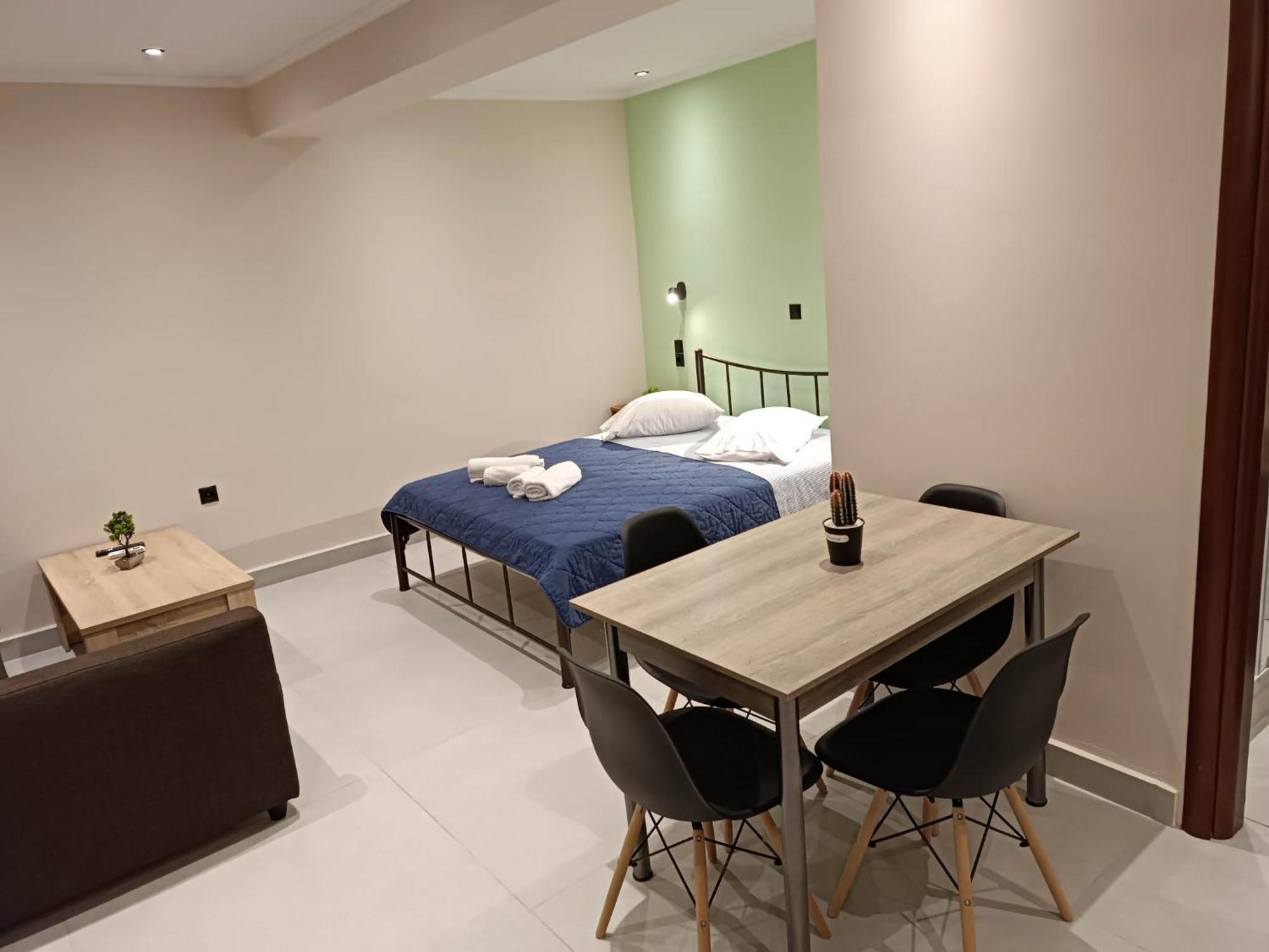 Newly Renovated Apartment Next To The Port Mantouki ภายนอก รูปภาพ